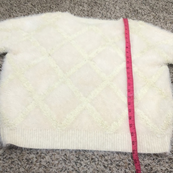 Anthropologie Raga Sweater Size Medium Ecru Cream Windowpane Fuzzy Knit - Picture 9 of 10